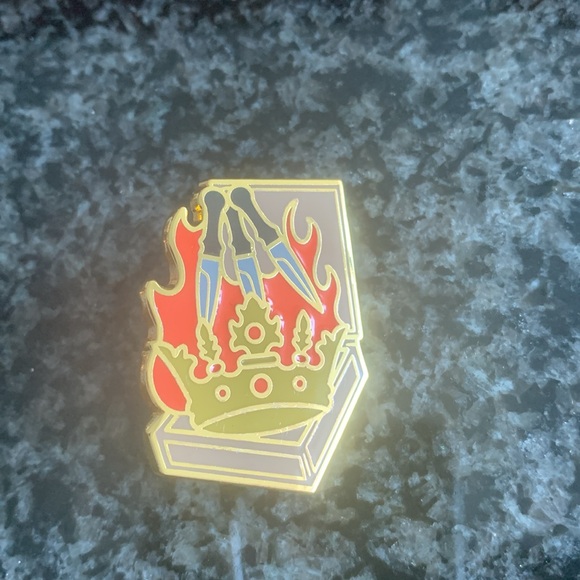 Bookish Box Scarred Pin - Picture 4 of 6